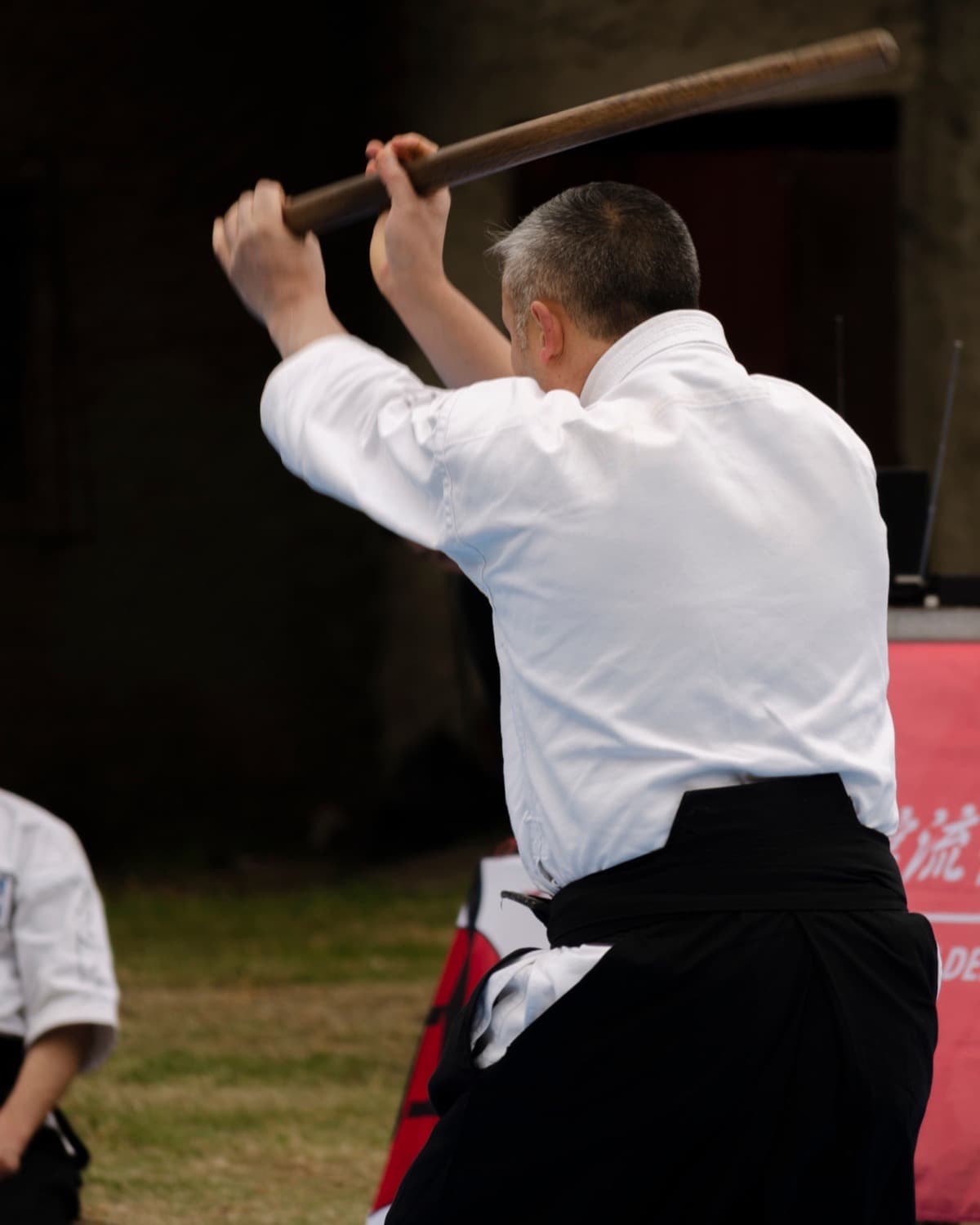 Práctica de jo en el dojo